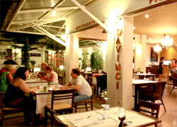 DaVinci Plaza Restaurant & Cocktail Lounge